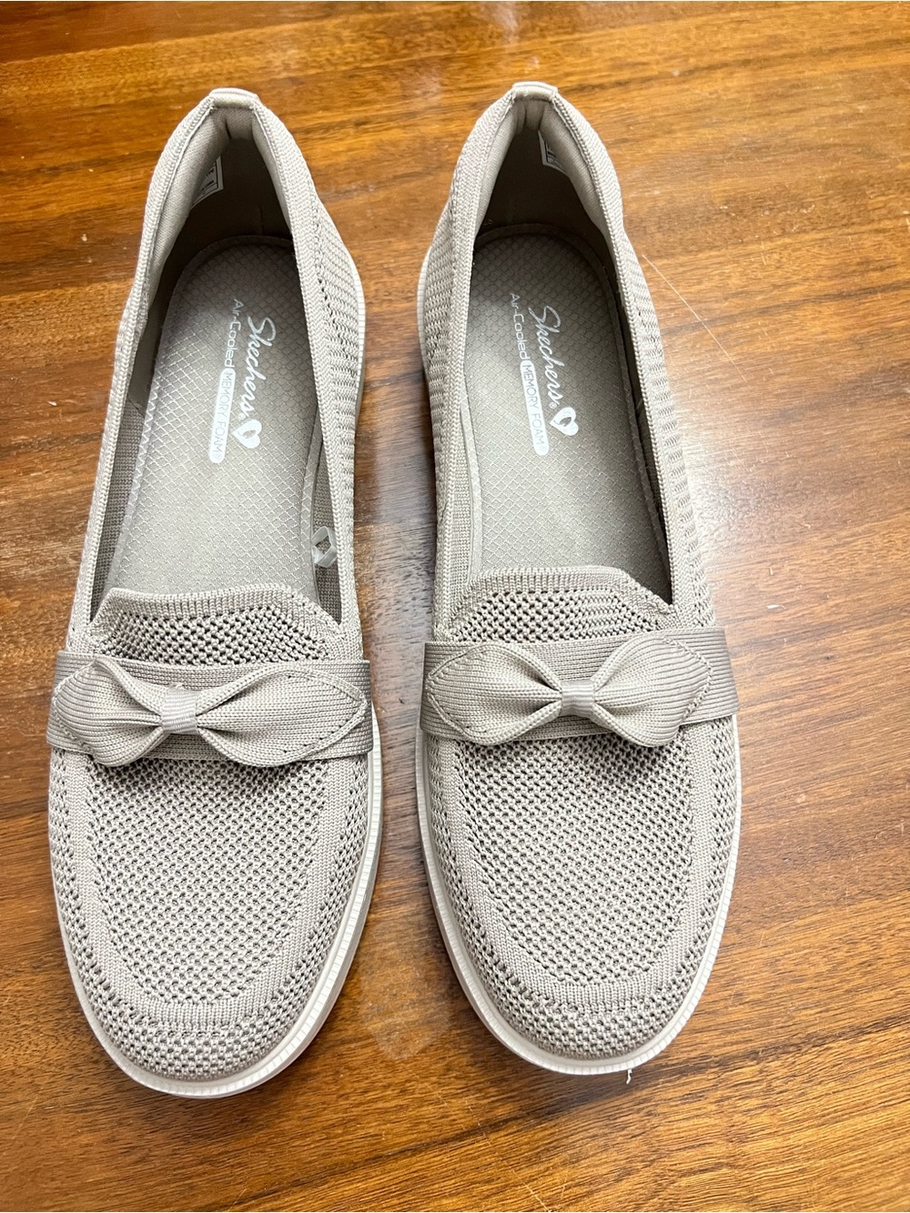 Skechers Taupe Knit Bow Slip-On Loafers for Women